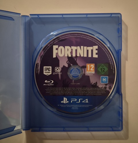 Fortnite (2017) PlayStation 4 box